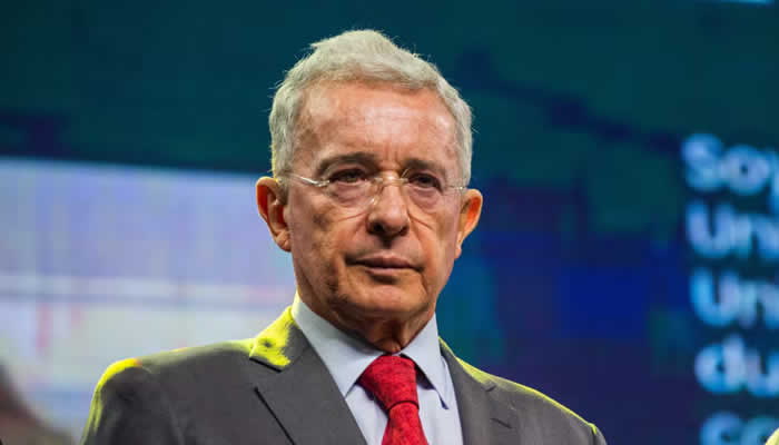 Álvaro Uribe quedó en libertad