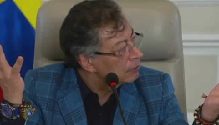 Duro regaño del presidente Petro a sus ministros