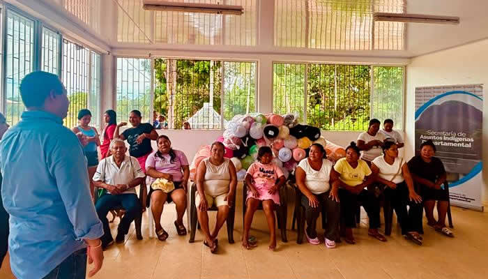 Apoyo para las mujeres artesanas del Guainía